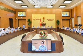 Ủy ban Thường vụ Quốc hội cho ý kiến về việc chuẩn bị Kỳ họp thứ tư
