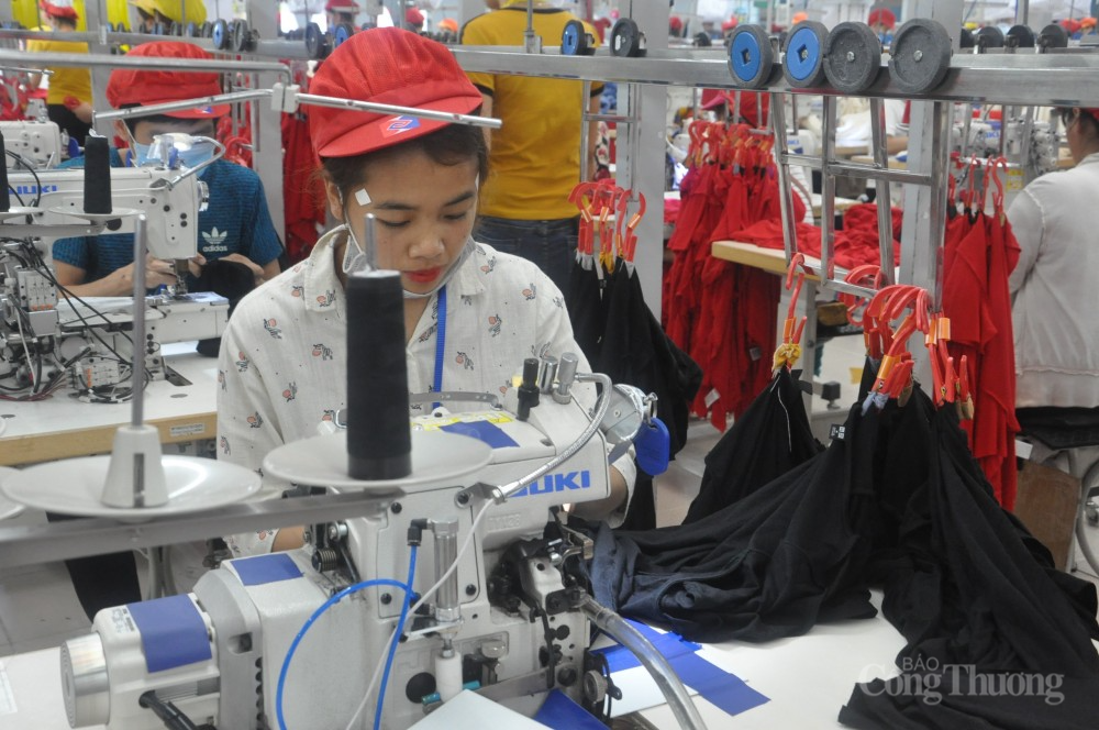 Hải Dương: Cơ cấu kinh tế chuyển dịch nhanh sang ngành công nghiệp, dịch vụ Hải Dương: Cơ cấu kinh tế chuyển dịch nhanh sang ngành công nghiệp, dịch vụ