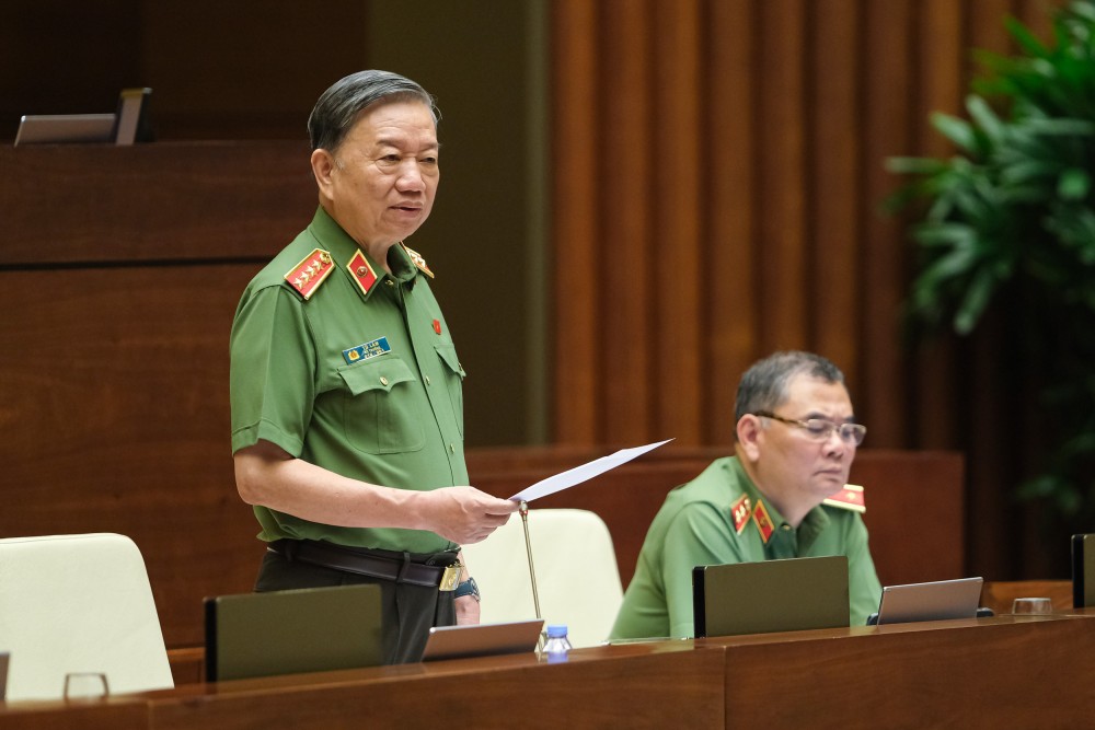 Bộ trưởng Bộ Công an nói gì về việc tín dụng đen, cho vay nặng lãi diễn ra rất phức tạp?