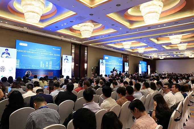Hà Nội hướng tới thành phố thông minh dựa trên nền tảng công nghệ 4.0 ha noi huong toi thanh pho thong minh dua tren nen tang cong nghe 40