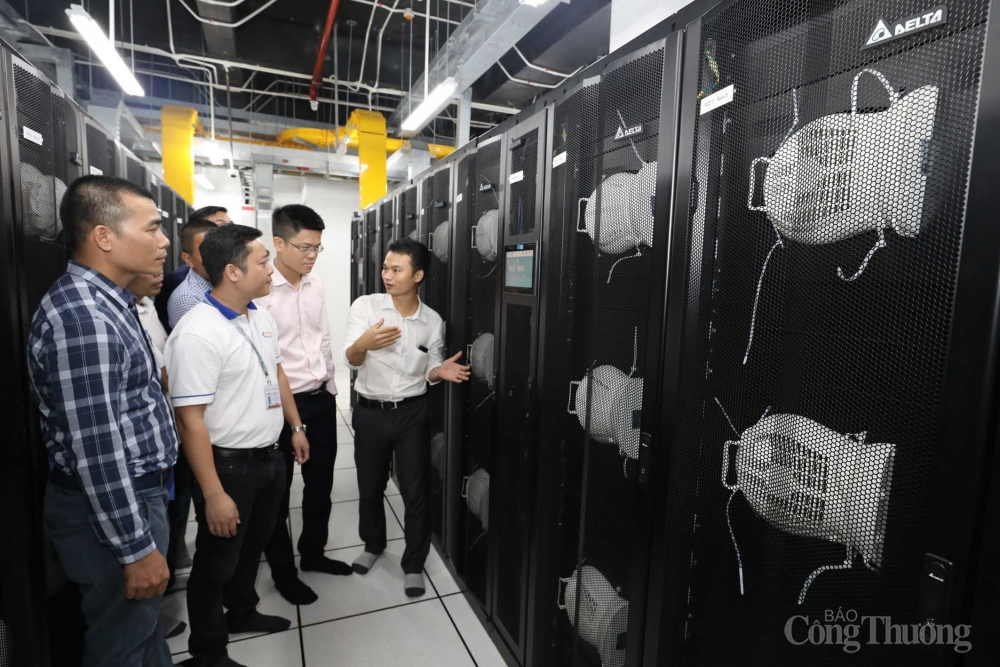 Trung tâm dữ liệu đầu tiên tại Việt Nam được cấp chứng chỉ quốc tế Trung tâm dữ liệu đầu tiên tại Việt Nam được cấp chứng chỉ quốc tế