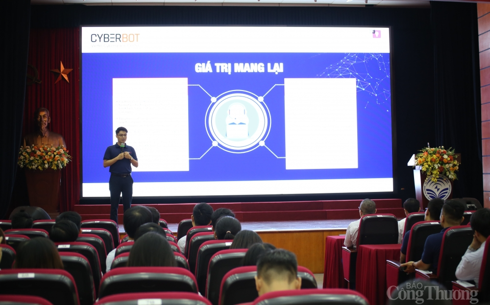 Bộ Thông tin và Truyền thông ra mắt nền tảng trợ lý ảo tiếng Việt “Make in Vietnam”