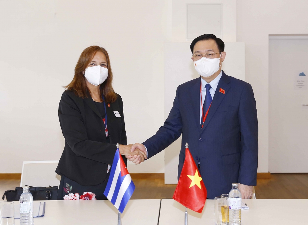 Tạo điều kiện để Việt Nam tiếp cận các nguồn cung ứng và sản xuất vaccine Tạo điều kiện để Việt Nam tiếp cận các nguồn cung ứng và sản xuất vaccine