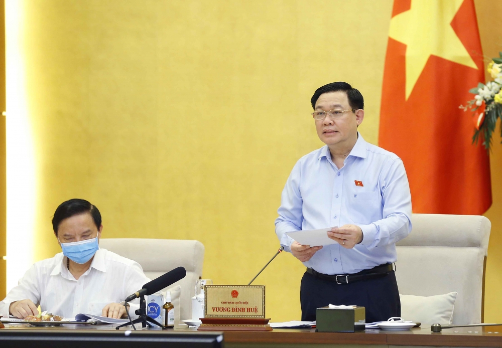 Ủy ban Thường vụ Quốc hội đồng ý dùng 30.000 tỉ đồng hỗ trợ người lao động