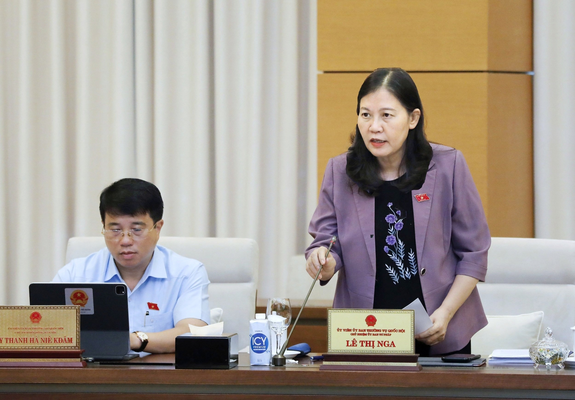 Ủy ban Thường vụ Quốc hội cho ý kiến về báo cáo của Chính phủ về công tác phòng, chống tham nhũng năm 2022