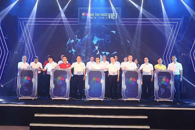 Chính thức ra mắt bản đồ số Việt Nam và hệ thống kết nối thông tin nhân đạo chinh thuc ra mat ban do so viet nam va he thong ket noi thong tin nhan dao