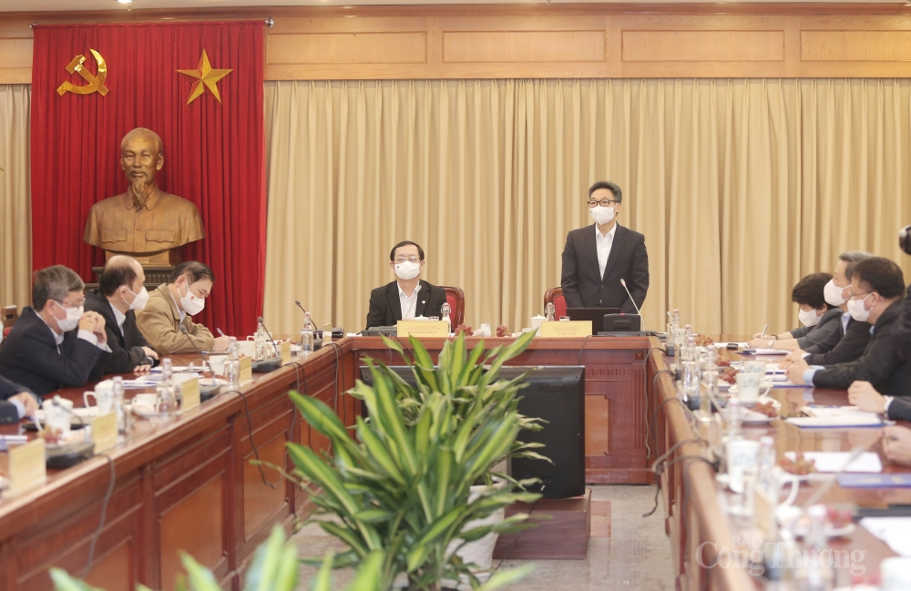 Các nhà khoa học đóng góp thầm lặng nhưng hiệu quả vào công tác phòng, chống dịch Các nhà khoa học đóng góp thầm lặng nhưng hiệu quả vào công tác phòng, chống dịch