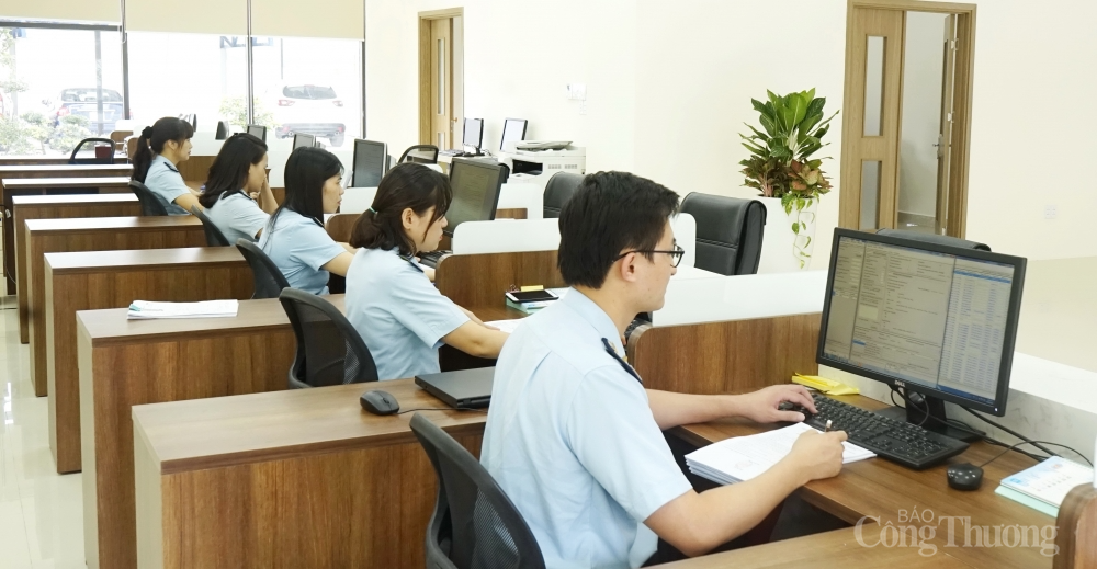 100% các bộ có nền tảng tích hợp, chia sẻ dữ liệu cấp bộ 100% các bộ có nền tảng tích hợp, chia sẻ dữ liệu cấp bộ