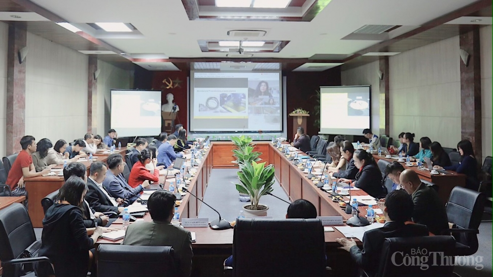 Chuyển giao công nghệ hiện đại của thế giới để giải quyết bài toán của Việt Nam Chuyển giao công nghệ hiện đại của thế giới để giải quyết bài toán của Việt Nam