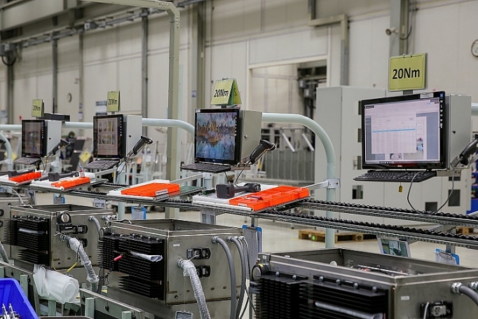 Bên trong nhà máy xuất khẩu hơn 1 tỷ USD hệ thống máy phát điện cho tuabin gió tại Hải Phòng ben trong nha may xuat khau hon 1 ty usd he thong may phat dien cho tuabin gio tai hai phong