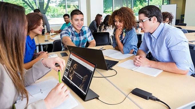 Lenovo ra mắt thị trường Việt Nam loạt màn hình ThinkVision mới lenovo ra mat thi truong viet nam loat man hinh thinkvision moi