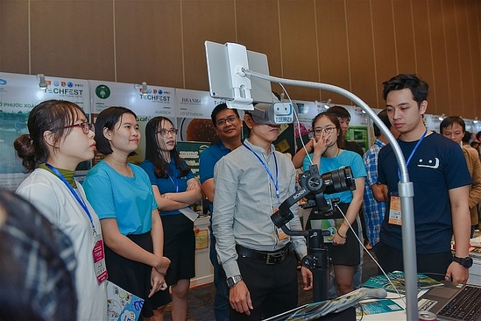 Khởi nghiệp thành công: Cần mạnh mẽ bước ra khỏi vùng an toàn khoi nghiep thanh cong can manh me buoc ra khoi vung an toan