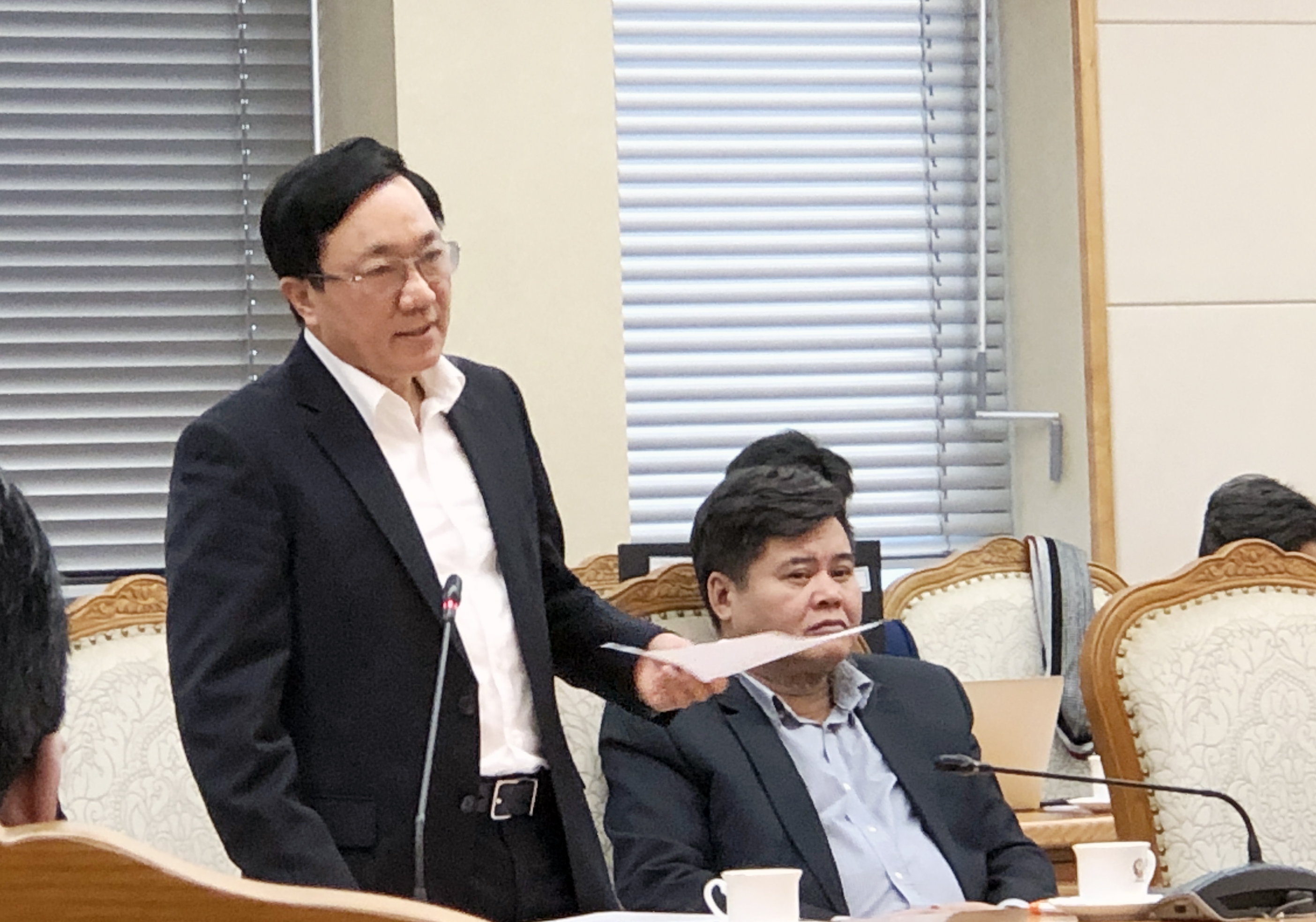 chiem linh thi truong tin dung nong thon day lui tin dung den