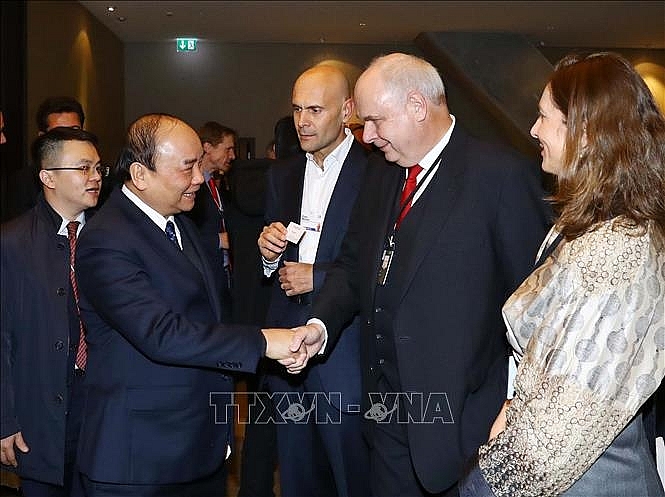 Thủ tướng: “Hãy đến và tạo ra các sản phẩm 4.0 tại Việt Nam” thu tuong hay den va tao ra cac san pham 40 tai viet nam