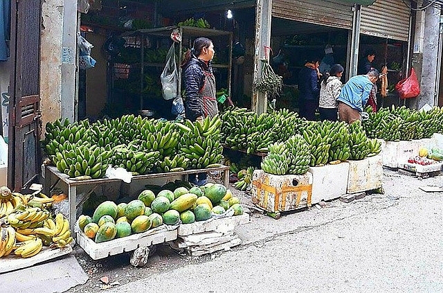 gia chuoi xanh bi day len tren 300000 dongnai van hut nguoi mua