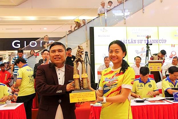 Mãn nhãn với màn tranh tài của 30 đội tại Giải lân sư tranh Cup Number 1 man nhan voi man tranh tai cua 30 doi tai giai lan su tranh cup number 1