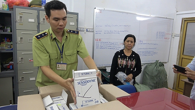 truy quet hang gia hang nhai khong de danh trong bo dui