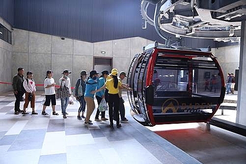 Hàng loạt thay đổi hấp dẫn du khách tại Hội Xuân Núi Bà Đen 2020 hang loat thay doi hap dan du khach tai hoi xuan nui ba den 2020