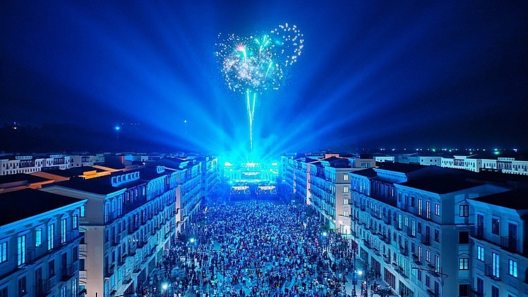 Sun Grand City New An Thoi rực rỡ trong đại tiệc bắn pháo hoa chào mừng Phú Quốc lên thành phố Sun Grand City New An Thoi rực rỡ trong đại tiệc bắn pháo hoa chào mừng Phú Quốc lên thành phố