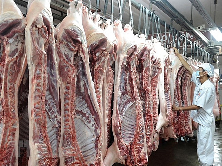 Nhu cầu thịt lợn chế biến sâu phục vụ người dân ngày Tết tăng cao Nhu cầu thịt lợn chế biến sâu phục vụ người dân ngày Tết tăng cao