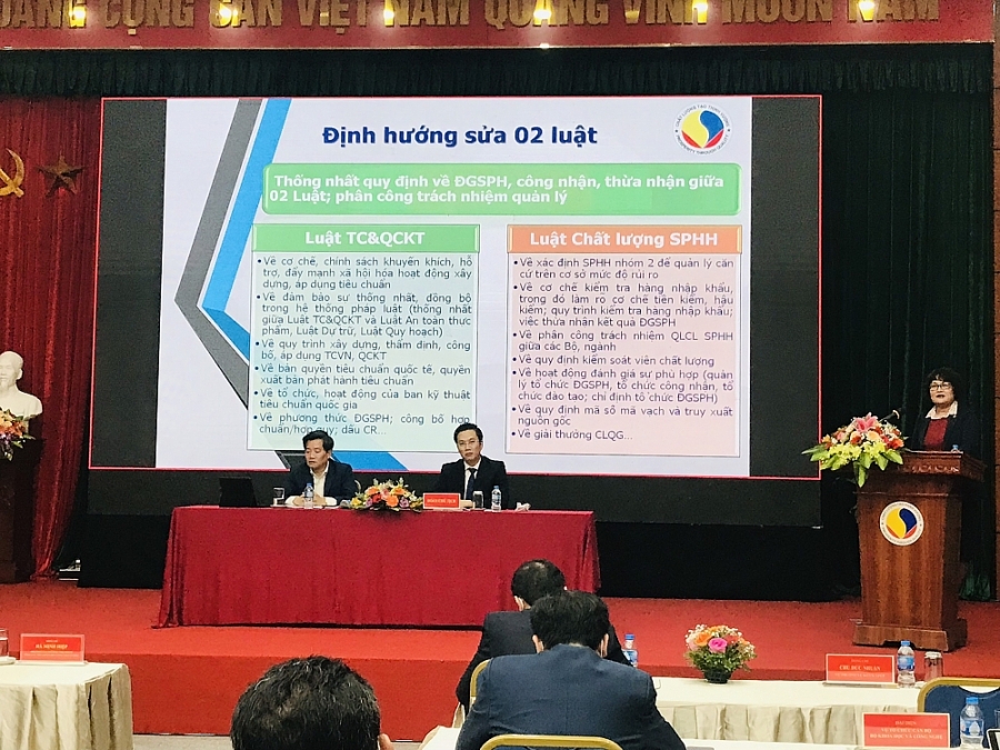 Ban Lãnh đạo Tổng cục TCĐLCL điều hành hội nghị