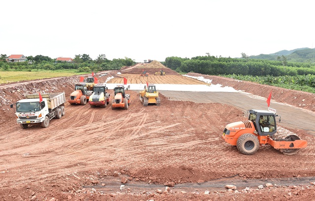 Năm 2022 Chính phủ đã hành động quyết liệt, hiệu quả với quyết tâm cao, nỗ lực lớn, phản ứng chính sách kịp thời - Ảnh 5.