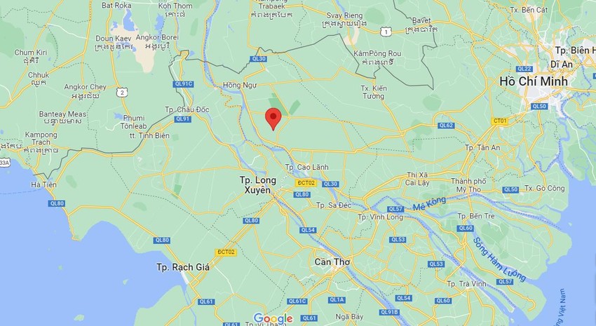 Gần 48 giờ giải cứu bé trai bị rơi vào trụ bê tông sâu 35 m ảnh 2