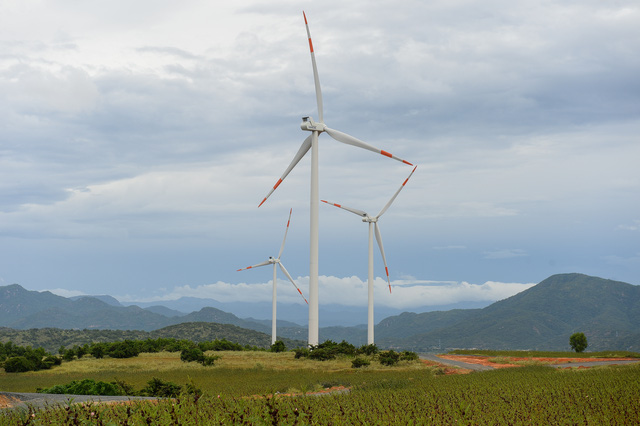 Mùa này đang là mùa gió tốt nhất nên các tuabin hoạt động tối đa công suất