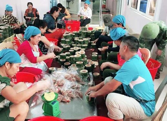 Giá tăng vù vù, đặc sản nem chua xứ Thanh vẫn “cháy hàng” gia tang vu vu dac san nem chua xu thanh van chay hang