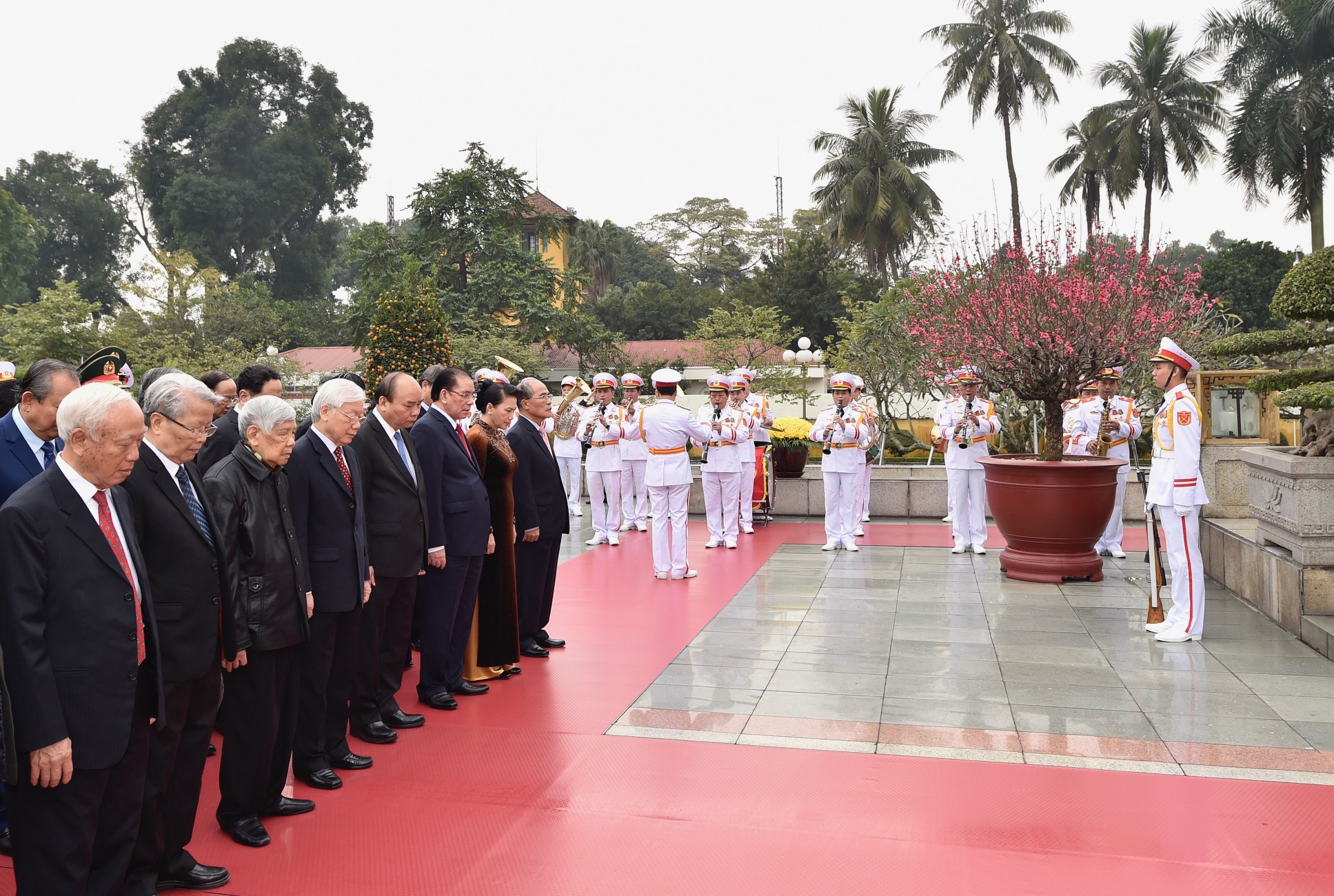tong bi thu chu tich nuoc chuc tet lanh dao dong bao va chien si
