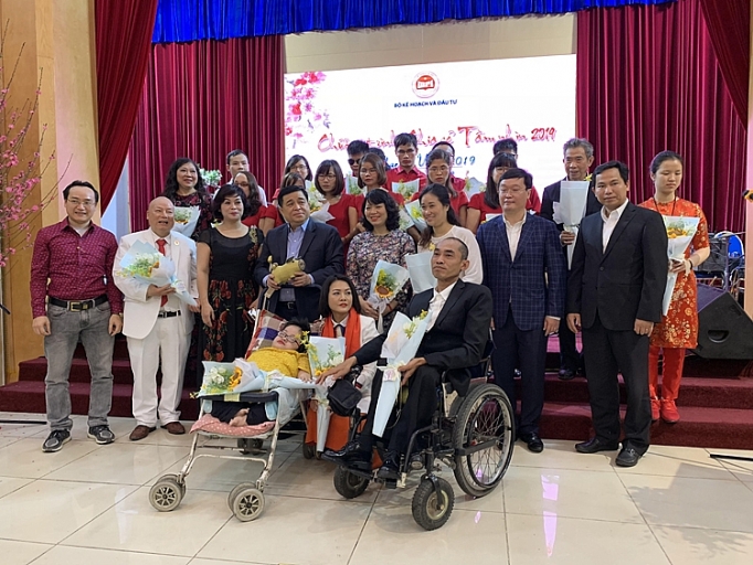 Bộ trưởng Bộ Kế hoạch và Đầu tư Nguyễn Chí Dũng: Lấy khát vọng của “Người yếu thế” truyền cảm hứng cho “Tầm nhìn 2019” bo truong bo ke hoach va dau tu nguyen chi dung lay khat vong cua nguoi yeu the truyen cam hung cho tam nhin 2019