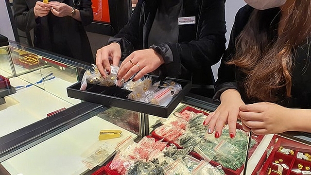 mua vang via than tai gia vang lo gan 2 trieu dongluong