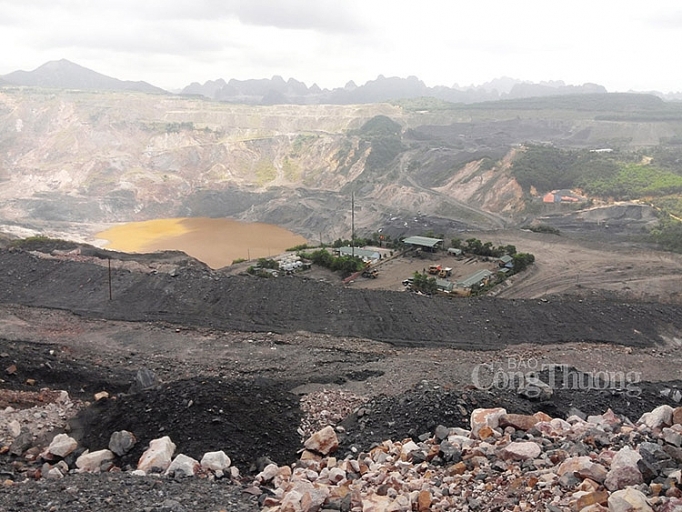 dich covid 19 quang ninh tim giai phap phat trien kinh te toan dien