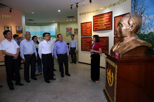 Phó Thủ tướng: Cần thay đổi căn bản trong giáo dục học sinh dân tộc thiểu số pho thu tuong can thay doi can ban trong giao duc hoc sinh dan toc thieu so