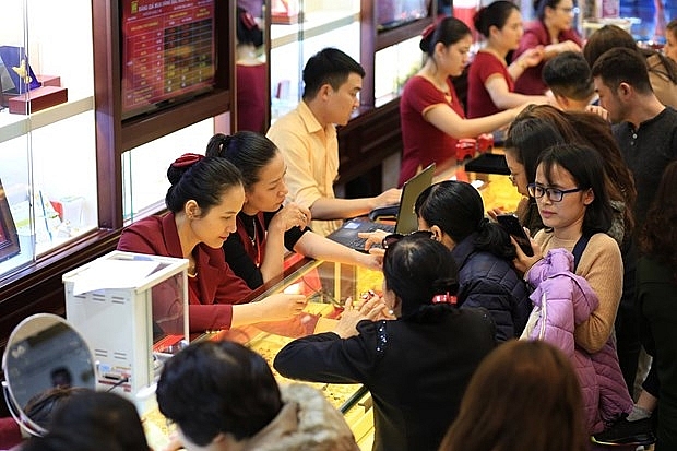 Giá vàng treo cao, hướng tới đỉnh mới gia vang treo cao huong toi dinh moi