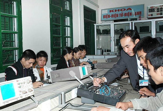 evfta thi truong lao dong them nhieu viec lam nhieu thach thuc