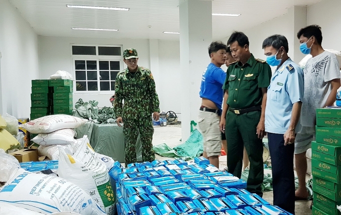 lao cai chan nguy co xuat lau khau trang