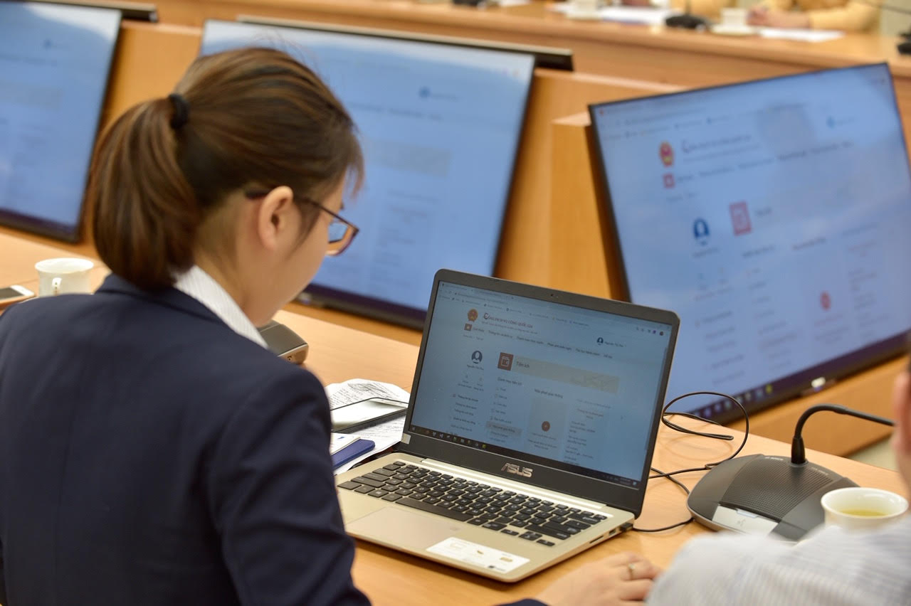 Khai trương Hệ thống thông tin báo cáo Chính phủ khai truong he thong thong tin bao cao chinh phu