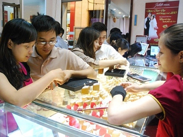 Vàng SJC tăng giảm không đồng nhất, chênh với thế giới 4,6 triệu đồng vang sjc tang giam khong dong nhat chenh voi the gioi 46 trieu dong