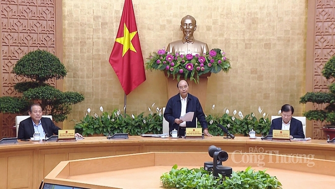 Thủ tướng Nguyễn Xuân Phúc: Quyết liệt ngăn chặn đỉnh dịch ở mức tối đa thu tuong nguyen xuan phuc quyet liet ngan chan dinh dich o muc toi da