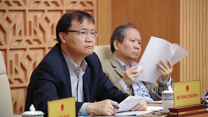 Thủ tướng Nguyễn Xuân Phúc: Quyết liệt ngăn chặn đỉnh dịch ở mức tối đa thu tuong nguyen xuan phuc quyet liet ngan chan dinh dich o muc toi da