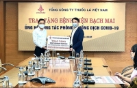 Vinataba ủng hộ Bệnh viện Bạch Mai công tác phòng chống dịch Covid-19