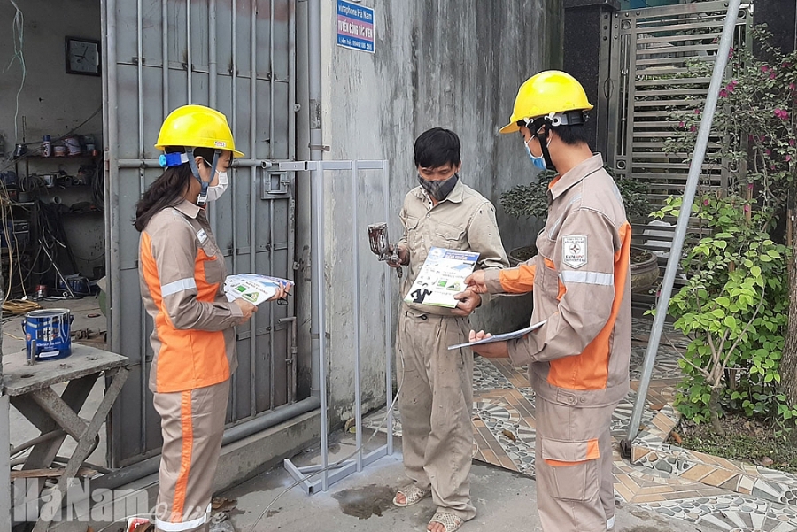 Công ty Điện lực Hà Nam tích cực triển khai nhiều hoạt động hưởng ứng Giờ Trái đất năm 2022 Công ty Điện lực Hà Nam tích cực triển khai nhiều hoạt động hưởng ứng Giờ Trái đất năm 2022