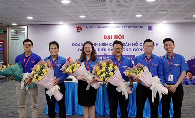 Ra mắt BCH Nhiệm kỳ 2022 - 2027 Ra mắt BCH Nhiệm kỳ 2022 - 2027