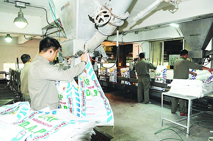 Công ty CP DAP - Vinachem: Phấn đấu tiêu thụ đạt mức cao nhất cong ty cp dap vinachem phan dau tieu thu dat muc cao nhat