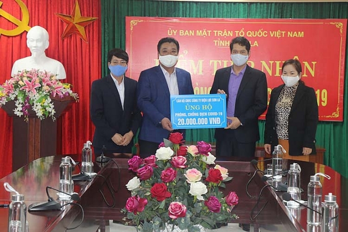 cbcnv cong ty dien luc son la ung ho 20 trieu dong phong chong dich covid 19