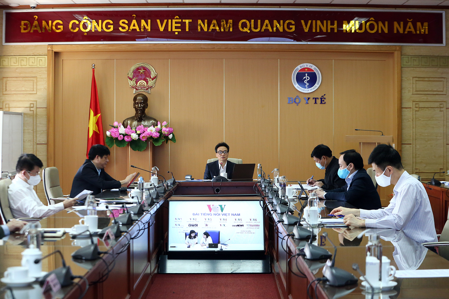Sản xuất thành công sinh phẩm mới, Việt Nam làm chủ 2 phương pháp xét nghiệm COVID-19 san xuat thanh cong sinh pham moi viet nam lam chu 2 phuong phap xet nghiem covid 19