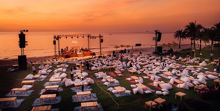 Đại tiệc âm nhạc hoàng hôn trên biển đầu tiên tại Việt Nam “Wow Ocean Show” Phú Quốc được đưa về Vinhomes Ocean Park Đại tiệc âm nhạc hoàng hôn trên biển đầu tiên tại Việt Nam “Wow Ocean Show” Phú Quốc được đưa về Vinhomes Ocean Park