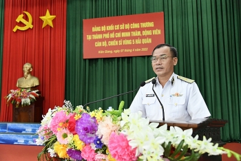 Vùng 5 Hải quân gặp mặt đoàn đại biểu Đảng bộ Khối cơ sở Bộ Công Thương