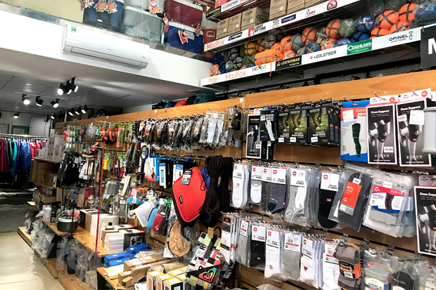 Năm nay, thị trường các sản phẩm đồ dùng, phụ kiện có xu hướng phục vụ nhu cầu du lịch dã ngoại trải nghiệm, khám phá những địa điểm mới lạ Năm nay, thị trường các sản phẩm đồ dùng, phụ kiện có xu hướng phục vụ nhu cầu du lịch dã ngoại trải nghiệm, khám phá những địa điểm mới lạ